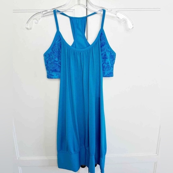 lululemon Athletica No Limits Tank Cornflower/Paisley  Vibrant Blue Tank Top - Picture 4 of 8